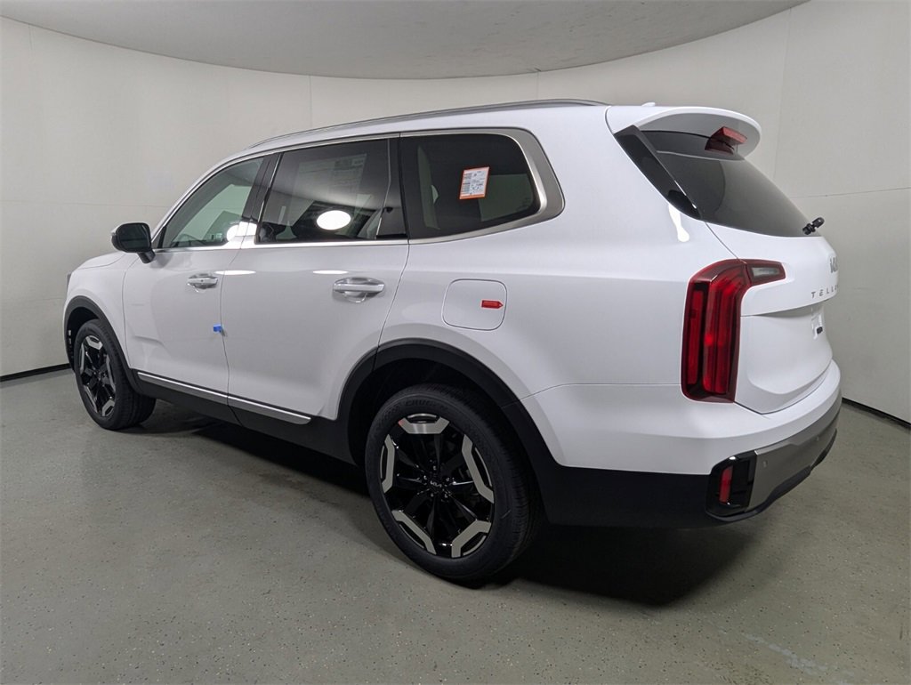 New 2025 Kia Telluride S image 5