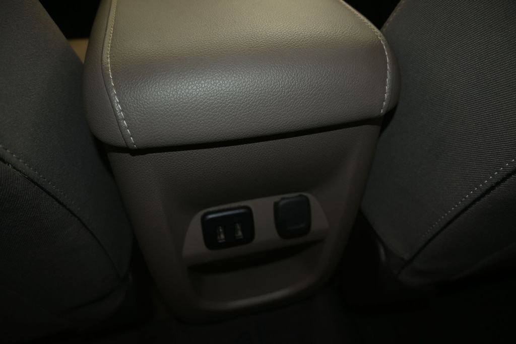 Used 2017 GMC Canyon SLE w/ SLE Convenience Package RWD image 19