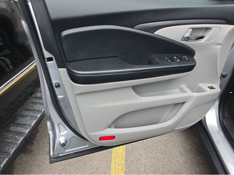Used 2017 Honda Pilot EX-L image 22