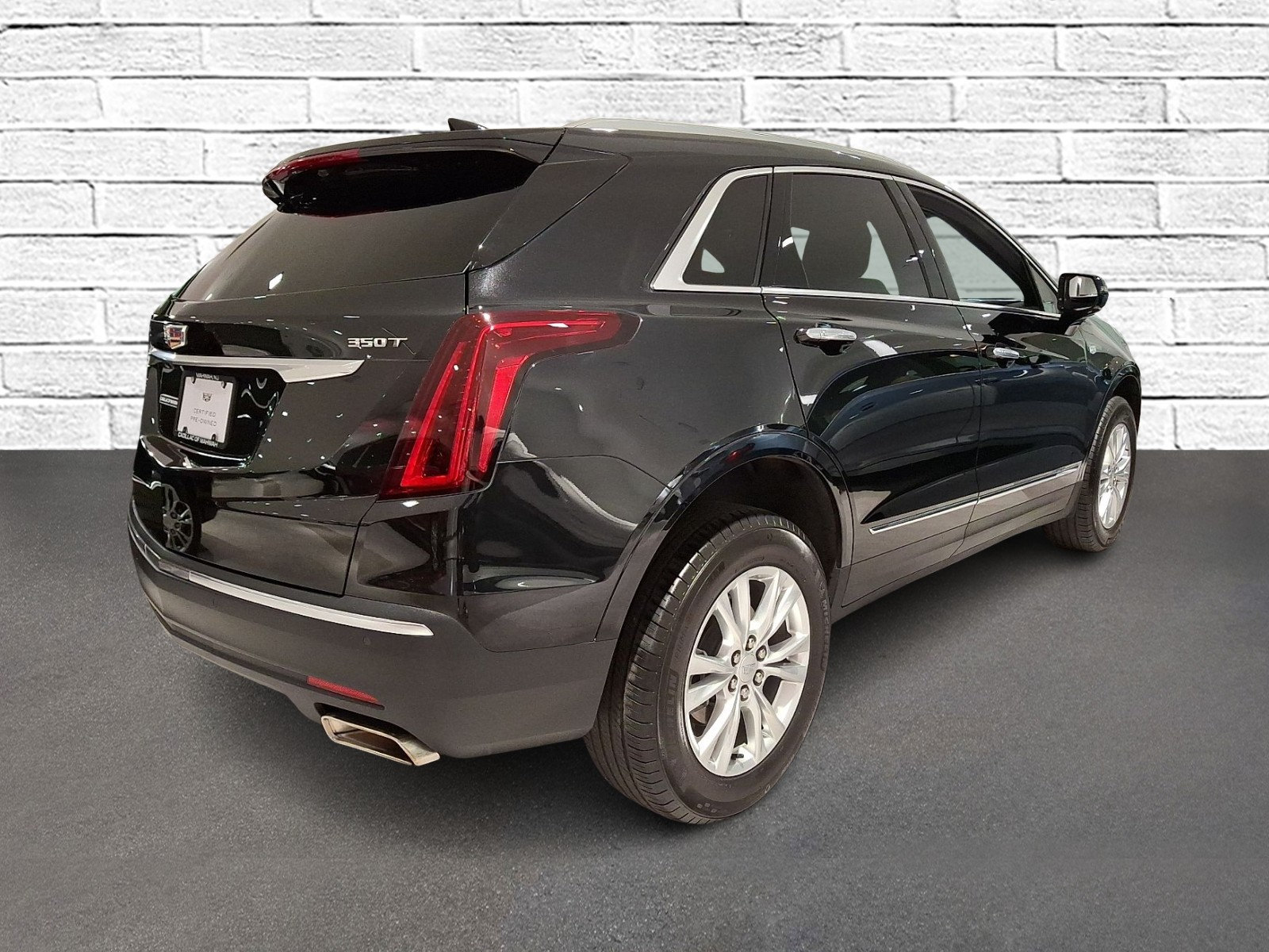 Certified 2024 Cadillac XT5 Luxury AWD/4WD image 6