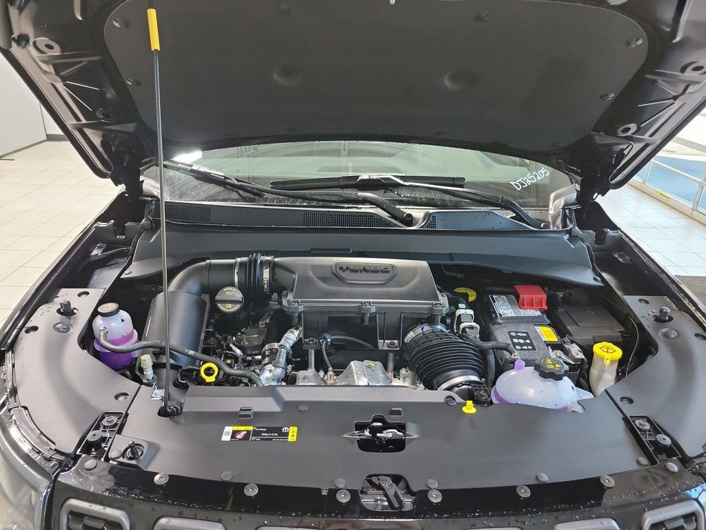 New 2025 Jeep Compass Latitude w/ Convenience Group image 24