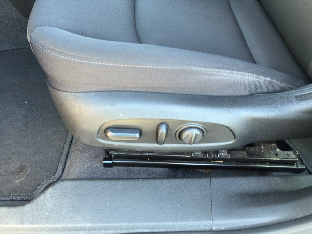 Used 2023 Chevrolet Malibu LT FWD image 25
