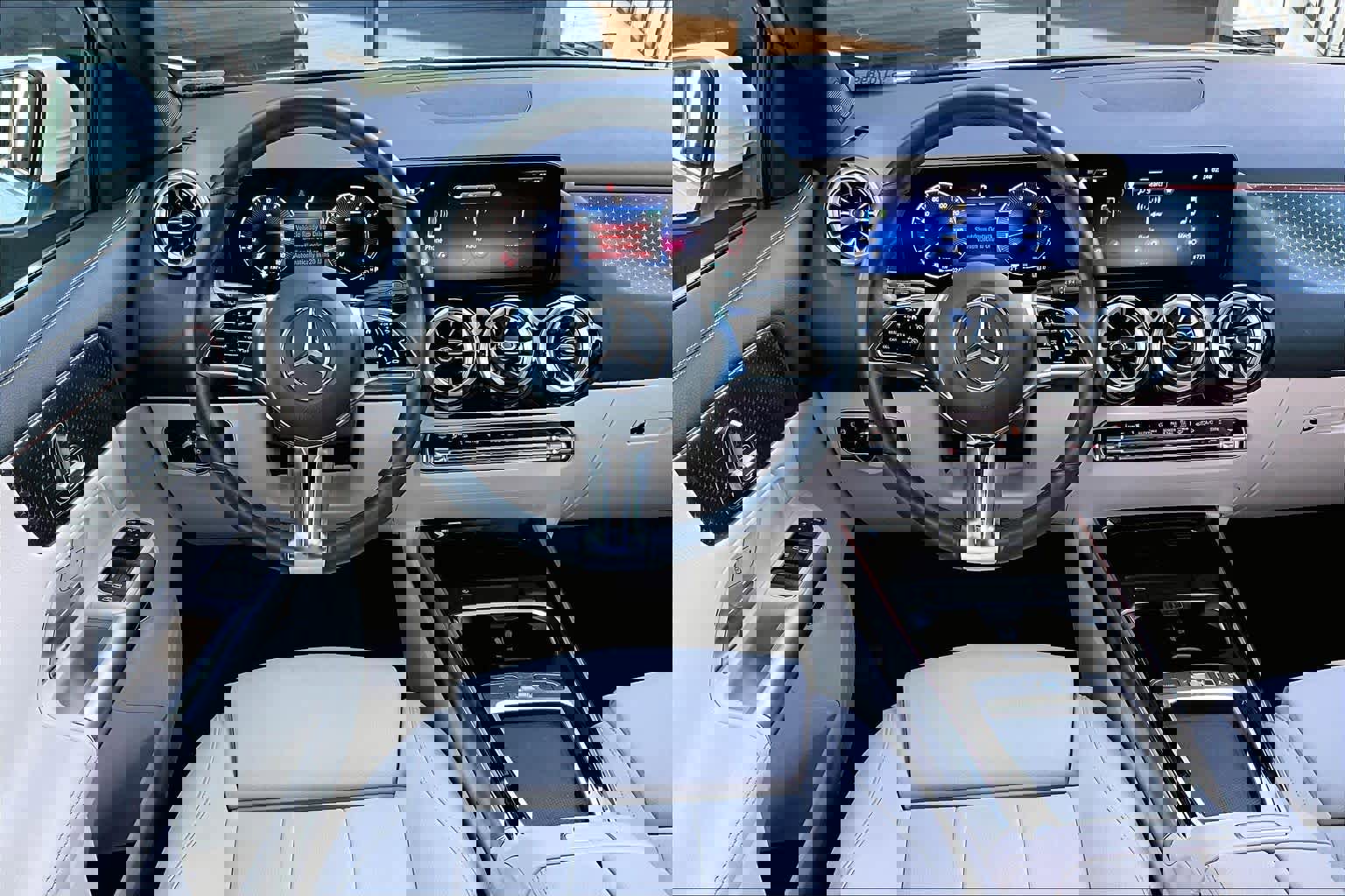 Used 2025 Mercedes-Benz GLA 250 image 5