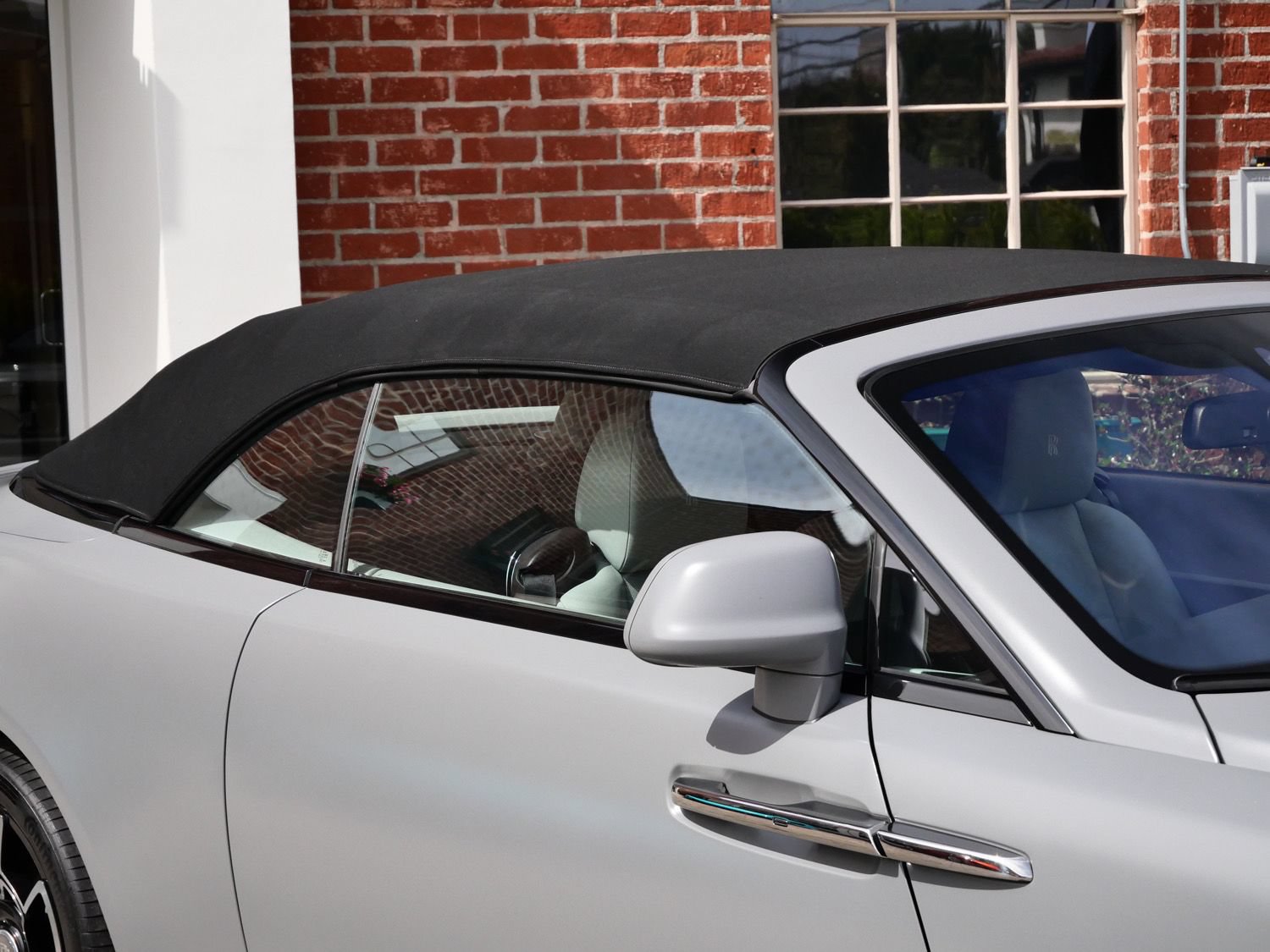 Certified 2019 Rolls-Royce Dawn RWD image 25