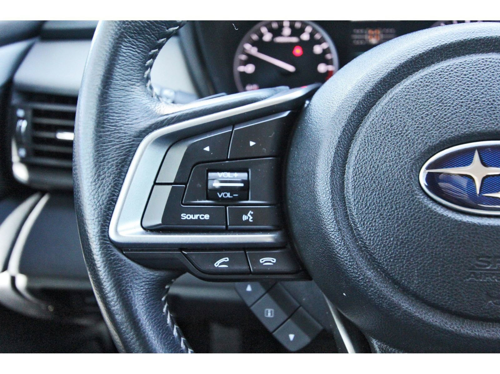 Used 2022 Subaru Outback Premium image 19