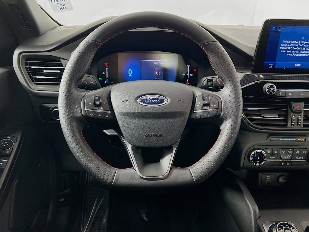 Used 2025 Ford Escape ST-Line image 11