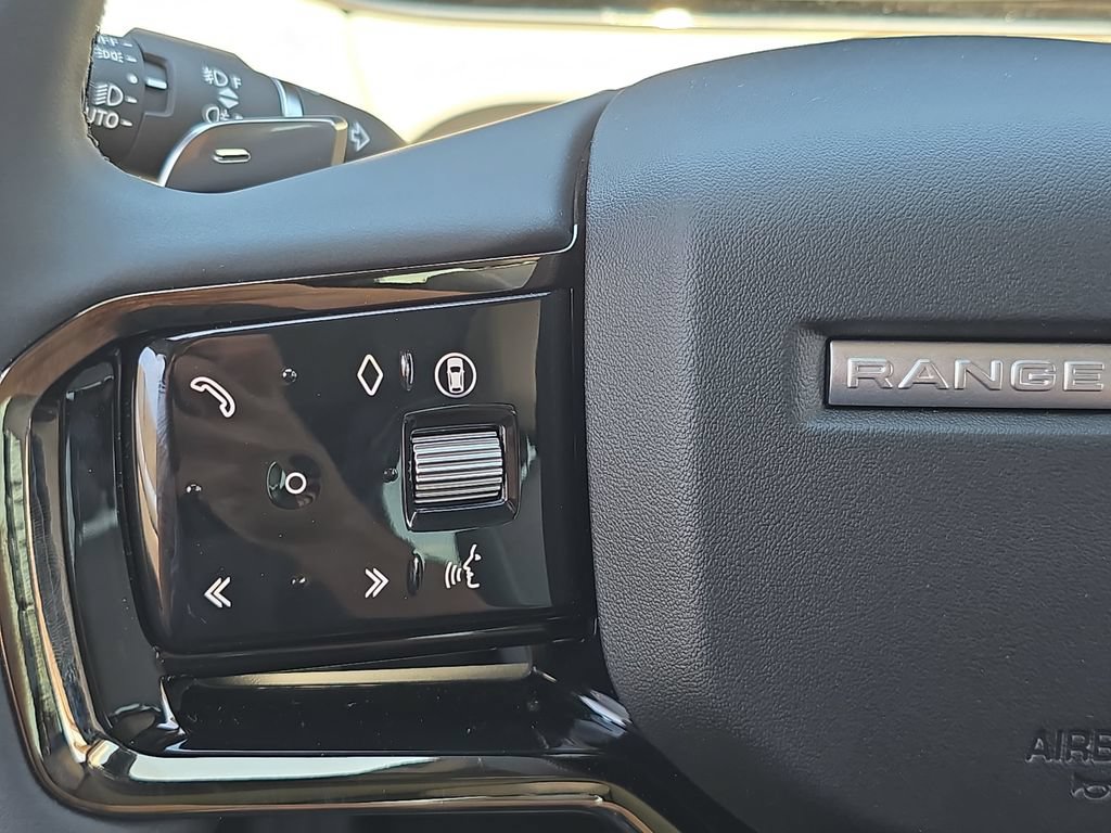 New 2026 Land Rover Range Rover Evoque S AWD/4WD image 17