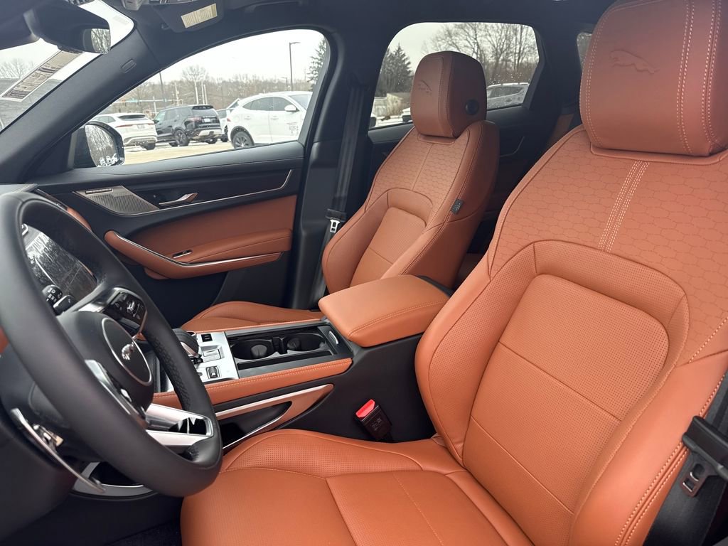 New 2026 Jaguar F-PACE R-Dynamic S image 11