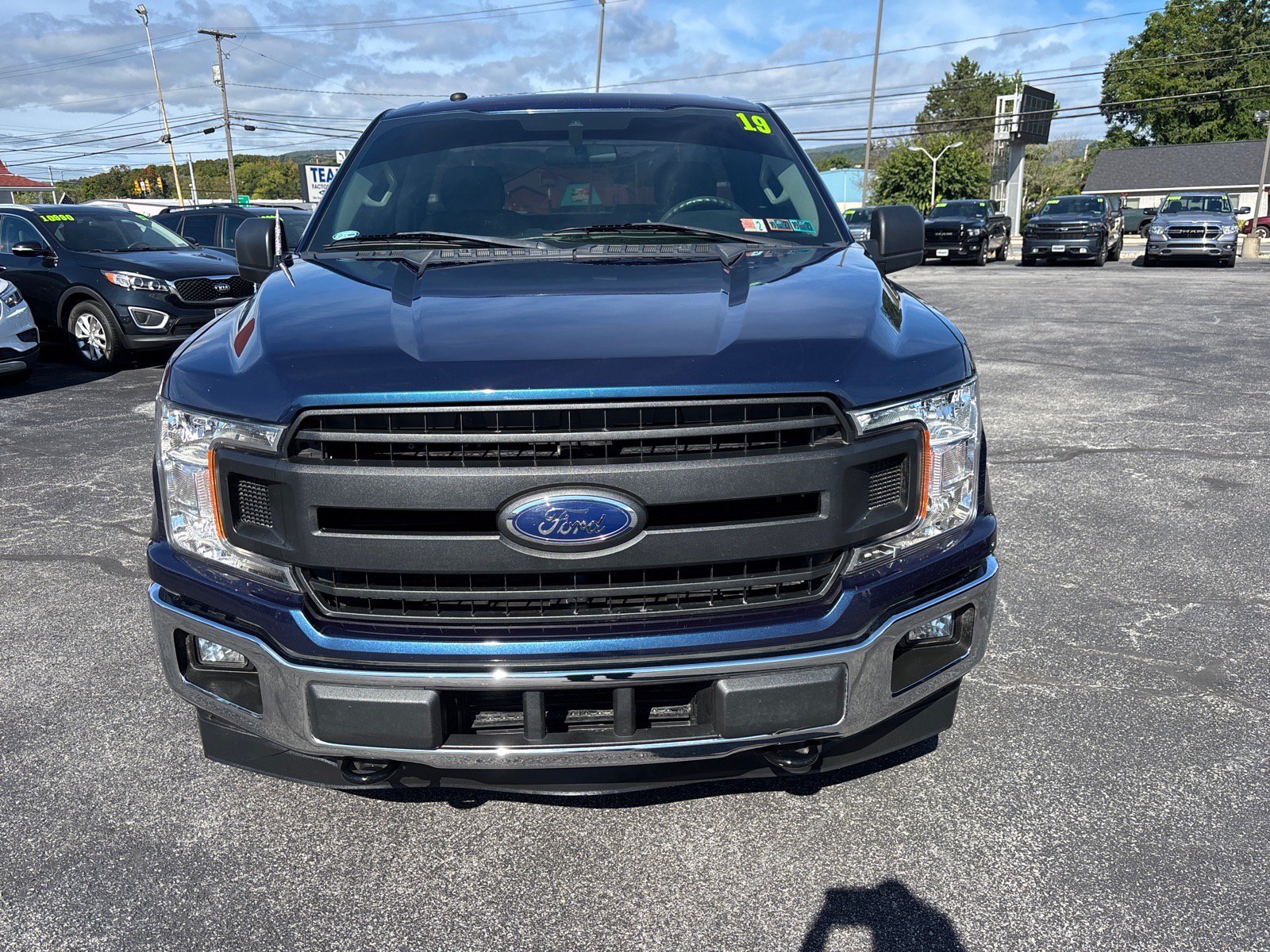 Used 2019 Ford F150 XL w/ Equipment Group 101A Mid AWD/4WD image 2