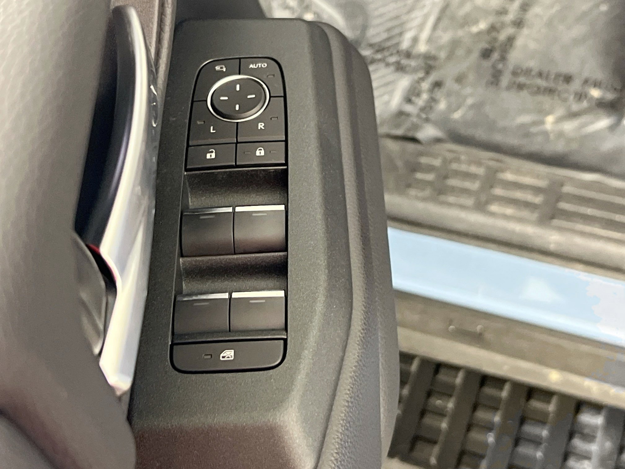 Used 2025 Toyota Land Cruiser w/ Premium Package image 18