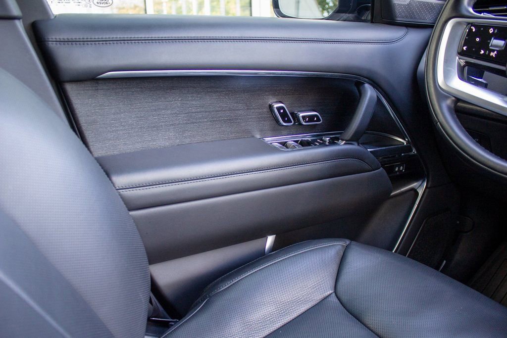 Used 2023 Land Rover Range Rover First Edition AWD/4WD image 19