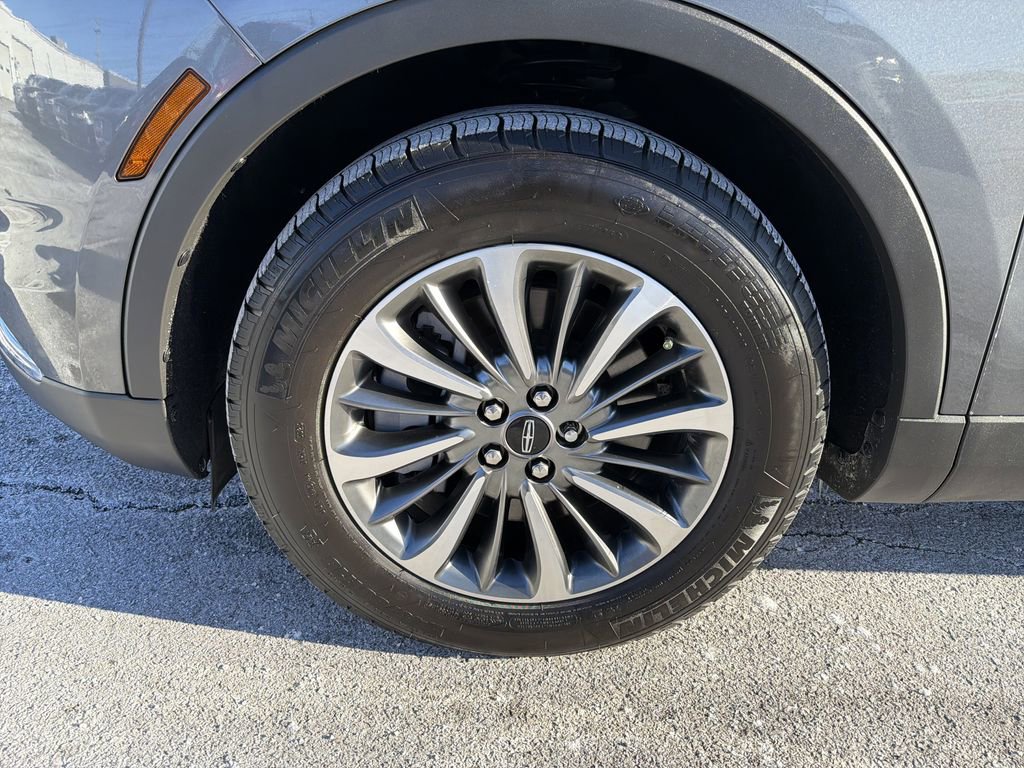 Certified 2023 Lincoln Nautilus AWD w/ Premium Package image 30