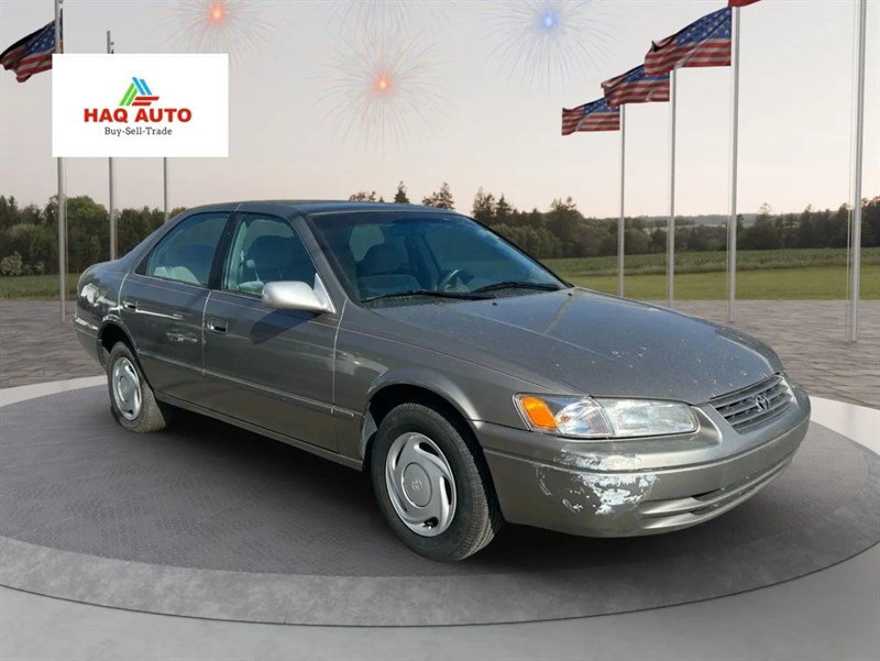 Used 1999 Toyota Camry XLE image 3