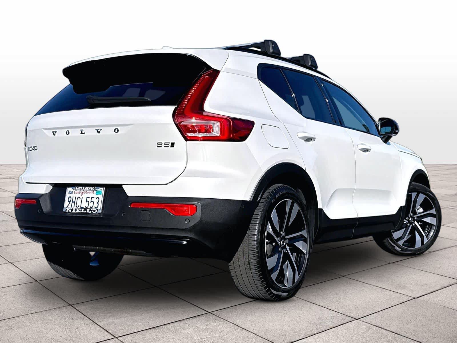 Used 2023 Volvo XC40 B5 Ultimate w/ Protection Package Premier AWD/4WD image 17