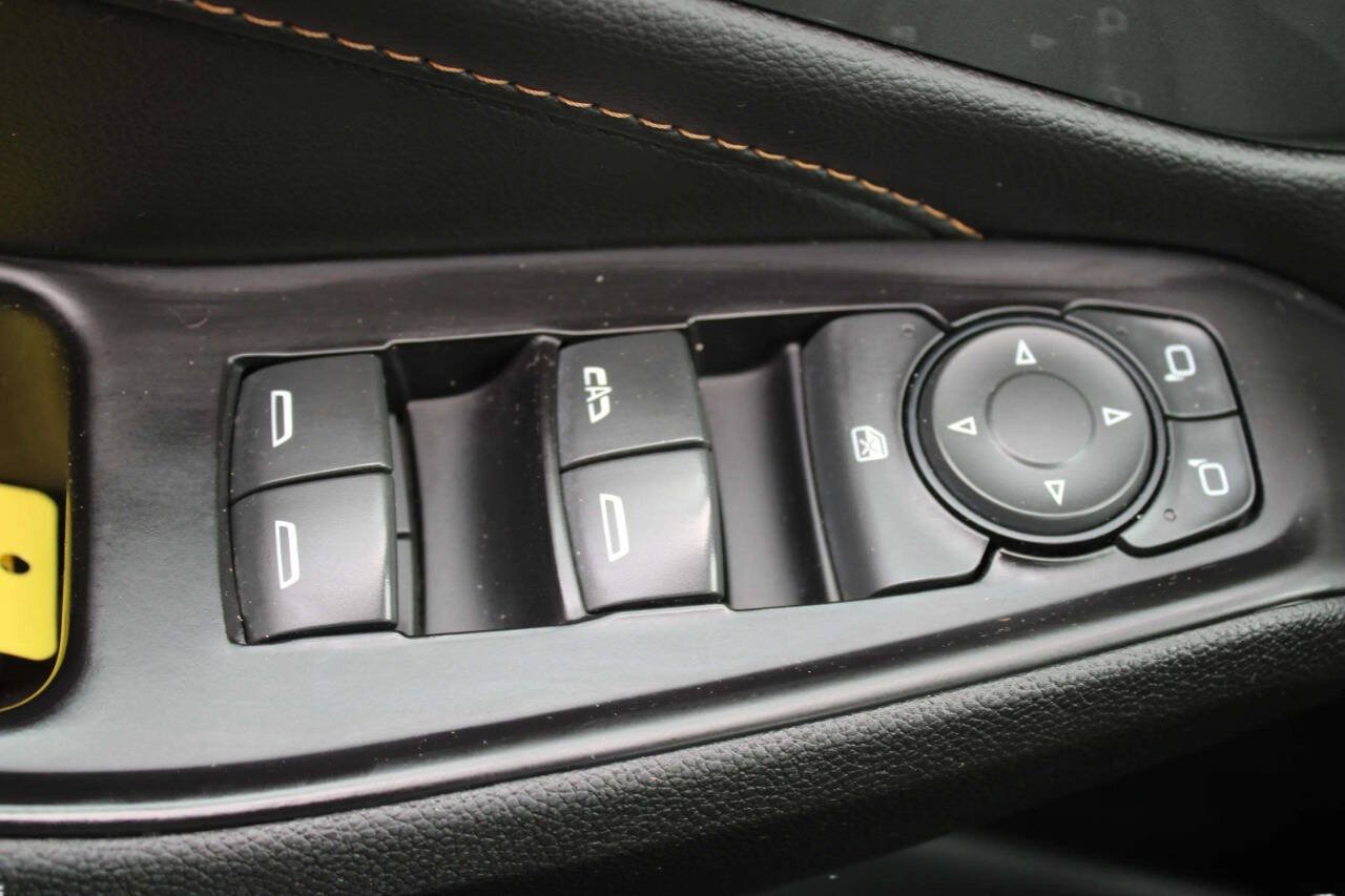 Used 2019 Chevrolet Traverse LT AWD/4WD image 34
