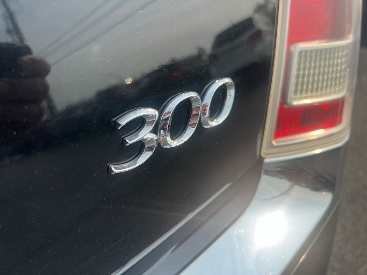 Used 2013 Chrysler 300 Touring RWD image 5
