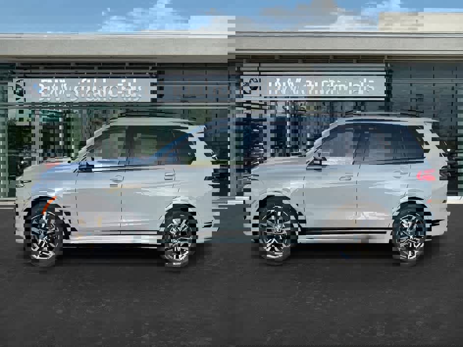New 2026 BMW X7 xDrive40i w/ M Sport Package image 3