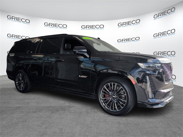 Used 2024 Cadillac Escalade ESV V