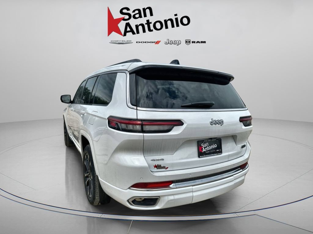 New 2025 Jeep Grand Cherokee L Overland w/ Trailer Tow Package AWD/4WD image 11