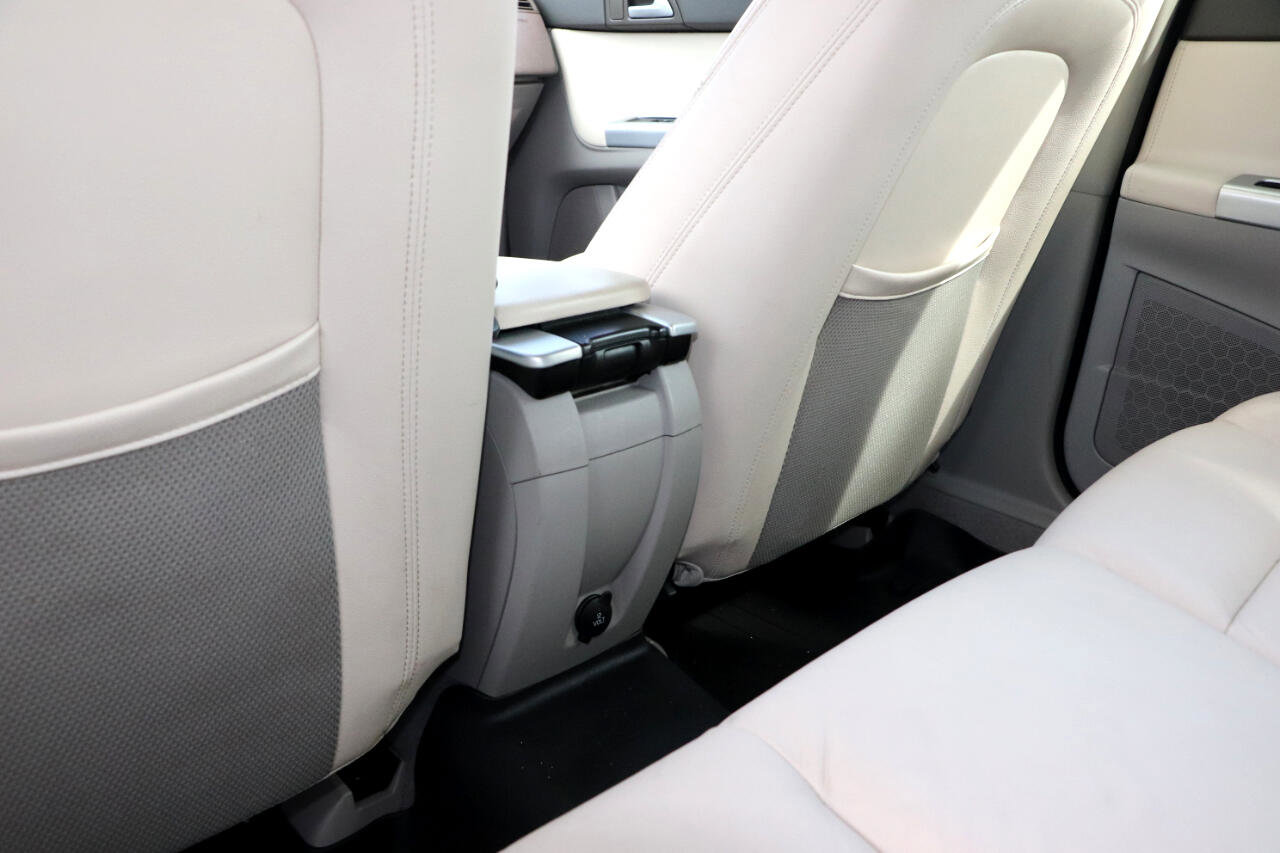 Used 2011 Volvo V50 T5 image 15