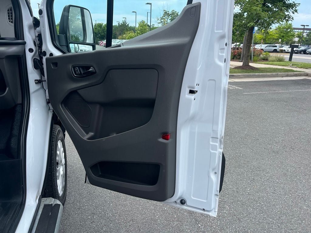 Used 2025 Ford Transit 250 Low Roof w/ Exterior Upgrade Package RWD image 14