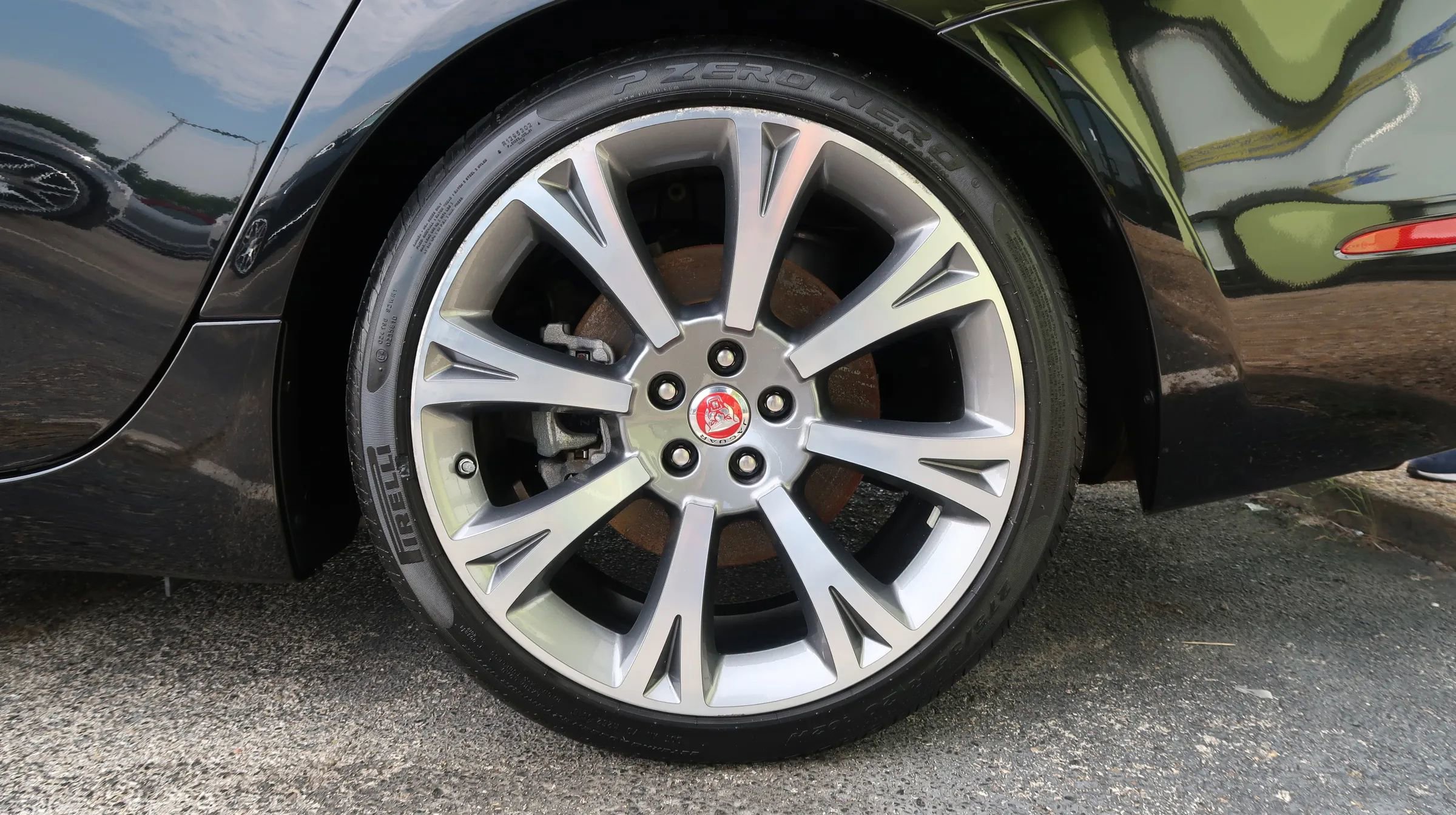 Used 2019 Jaguar XJ L Portfolio image 60