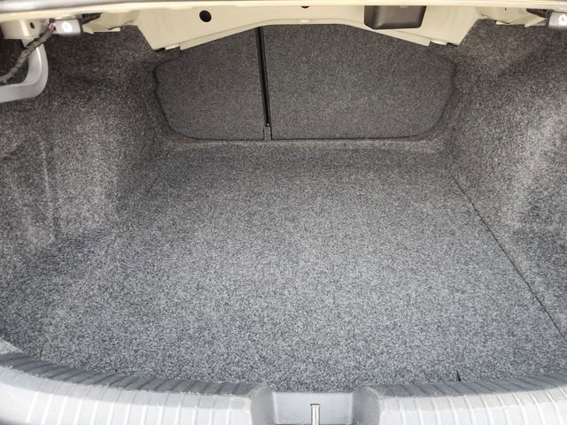 Used 2025 Volkswagen Jetta S image 32