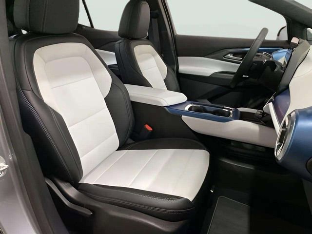 Used 2026 Chevrolet Equinox EV LT image 75