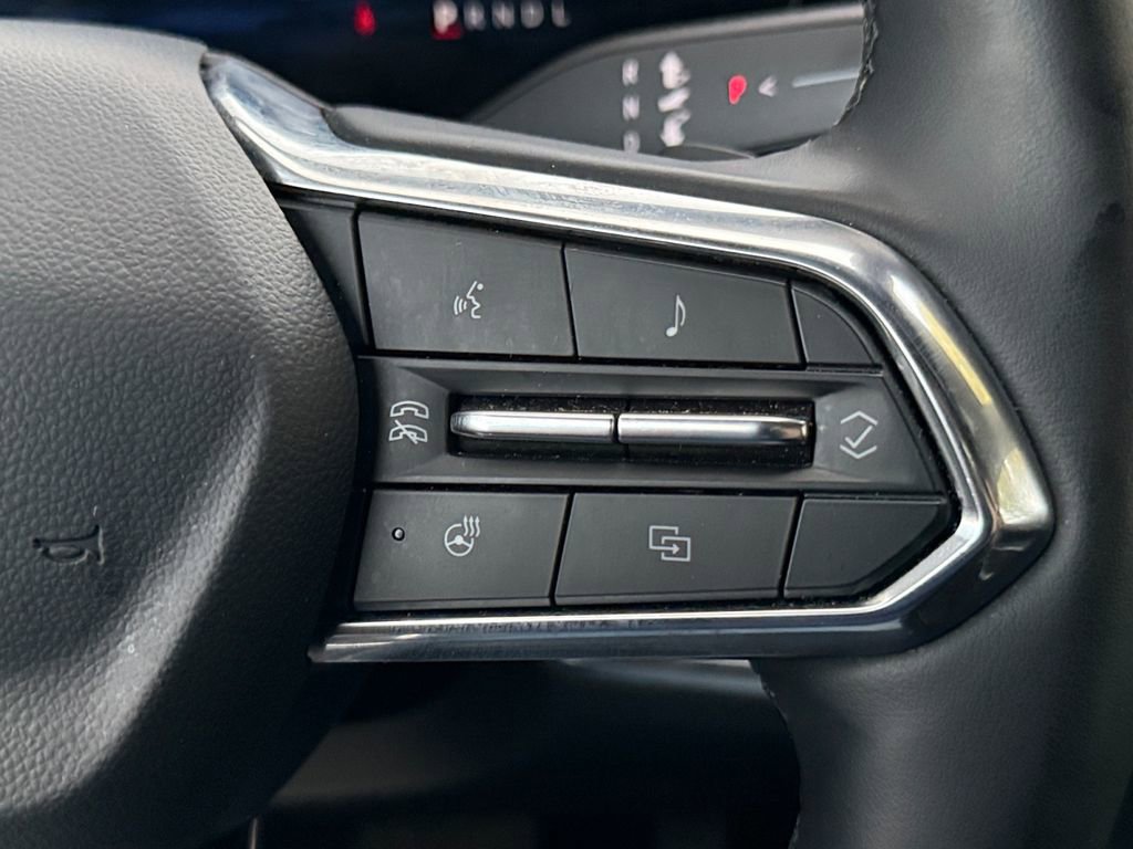 Used 2025 Chevrolet Equinox LT FWD image 26
