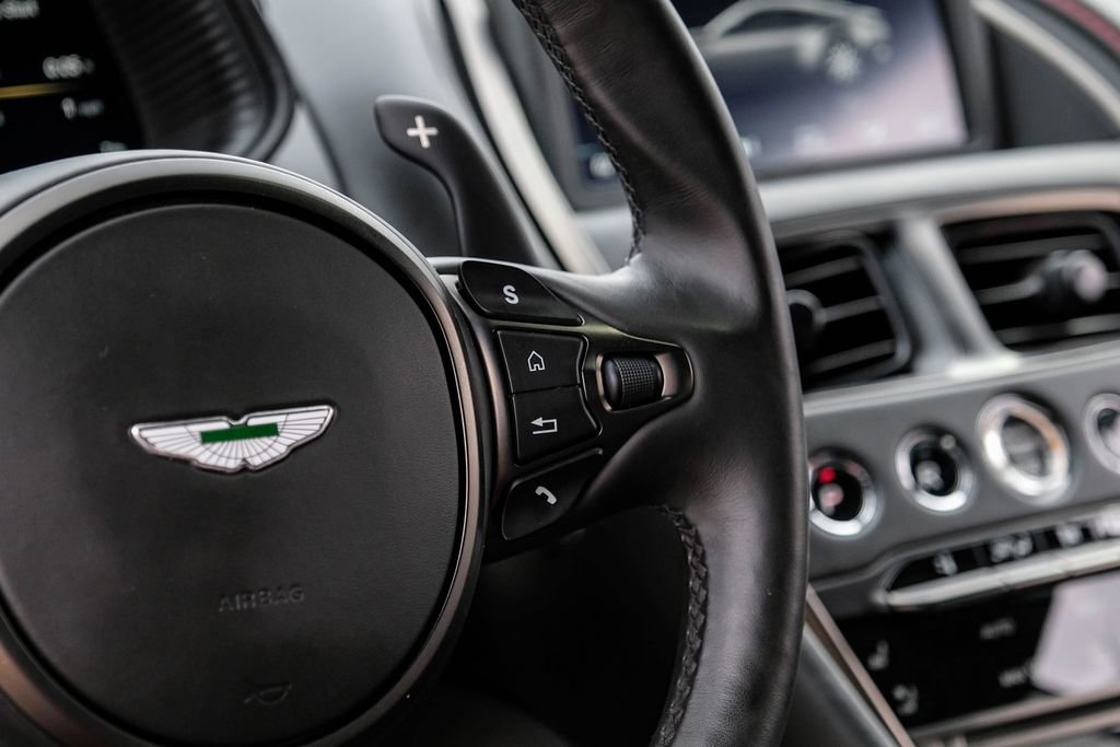 Used 2020 Aston Martin DB11 Coupe RWD image 15