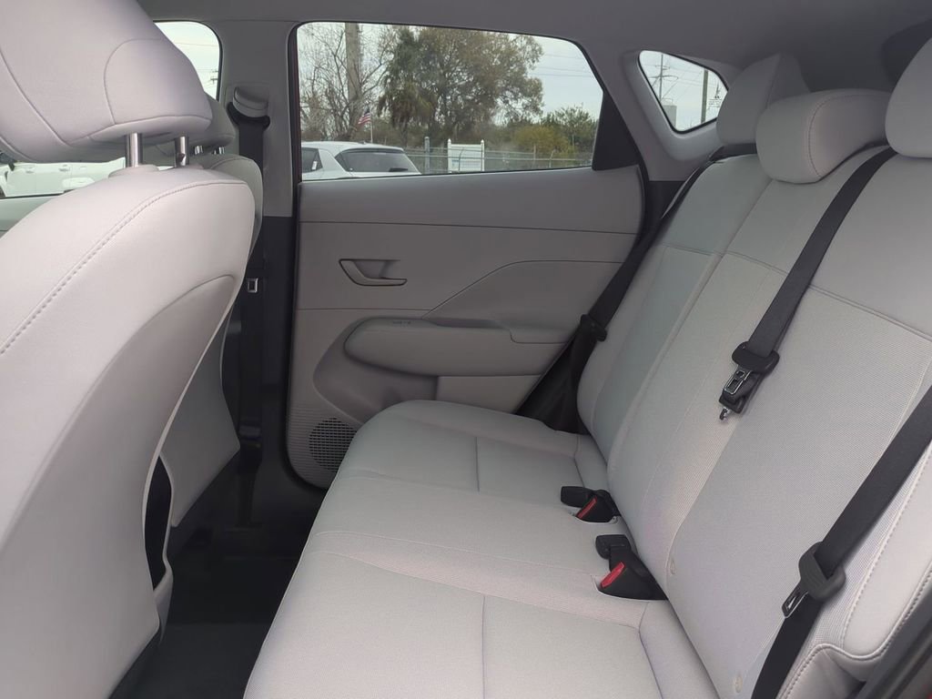 New 2026 Hyundai Kona SE image 15