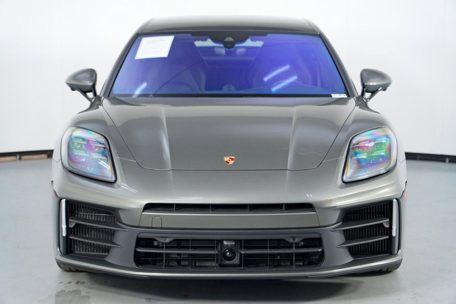 Used 2025 Porsche Panamera w/ Premium Package image 47