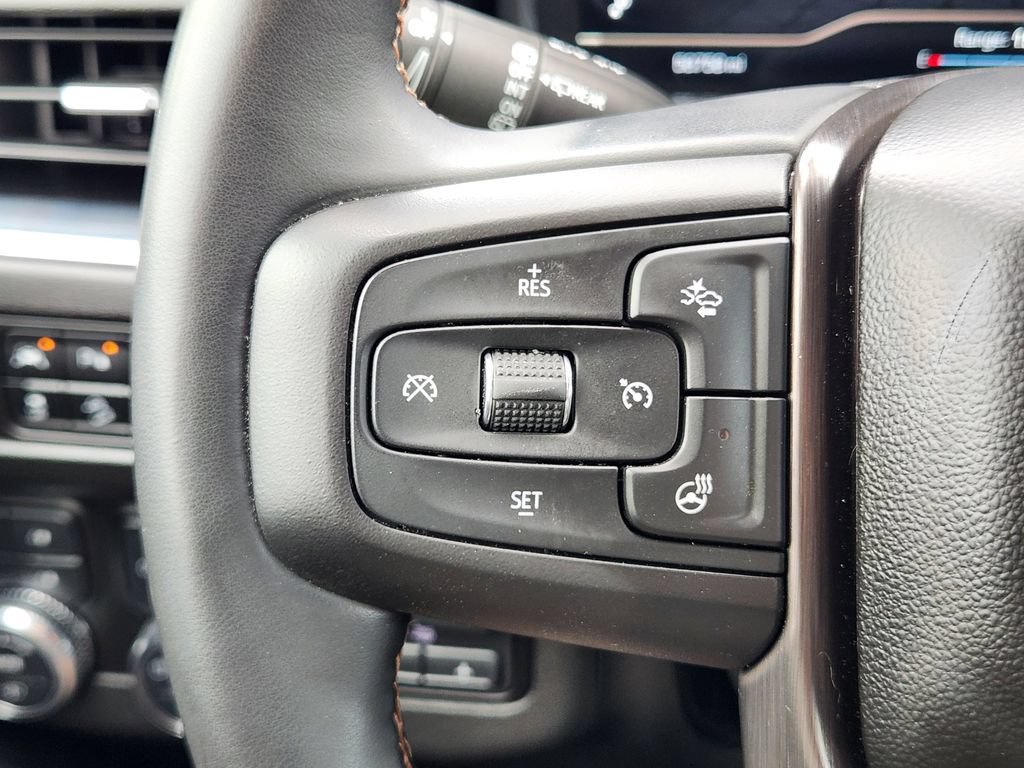 Certified 2023 GMC Yukon AT4 w/ AT4 Premium Plus Package AWD/4WD image 28