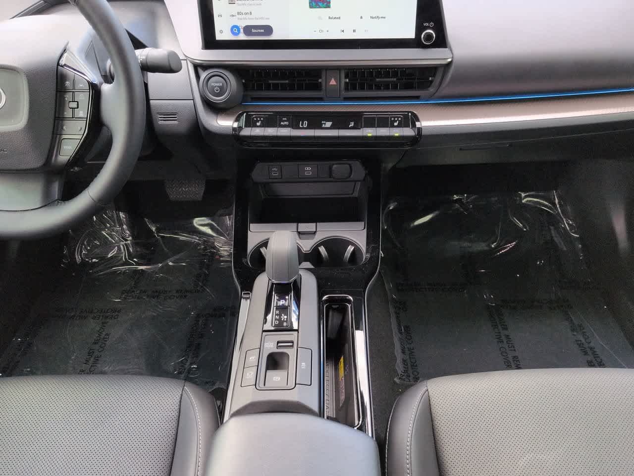 Used 2024 Toyota Prius XLE FWD image 18