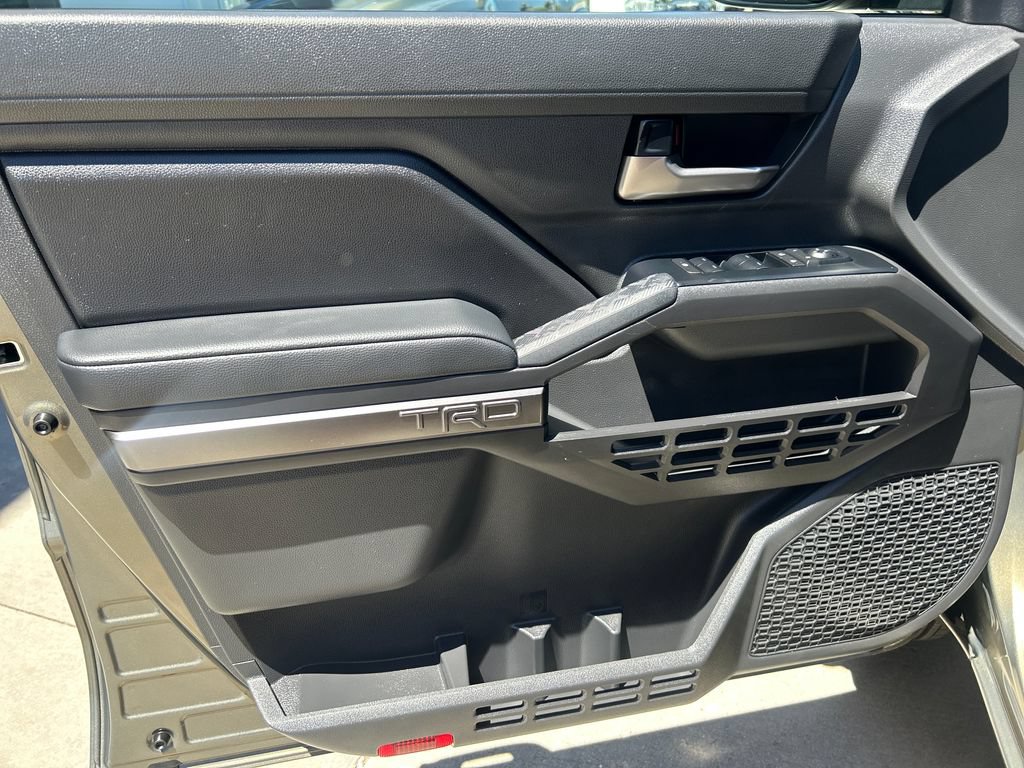 Certified 2025 Toyota Tacoma TRD Sport AWD/4WD image 11