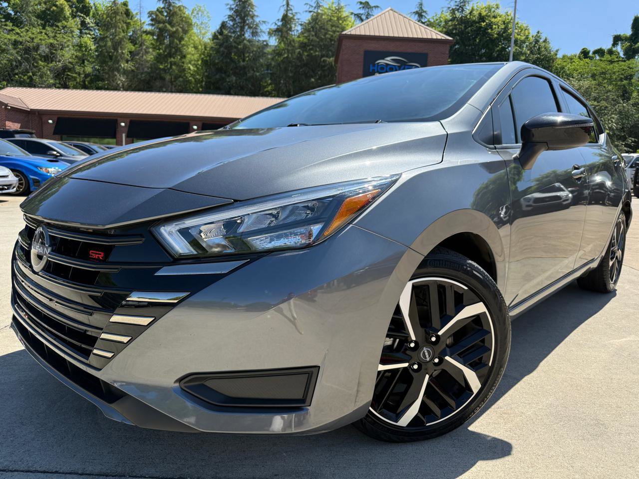 Used 2025 Nissan Versa SR w/ Trunk Package image 1