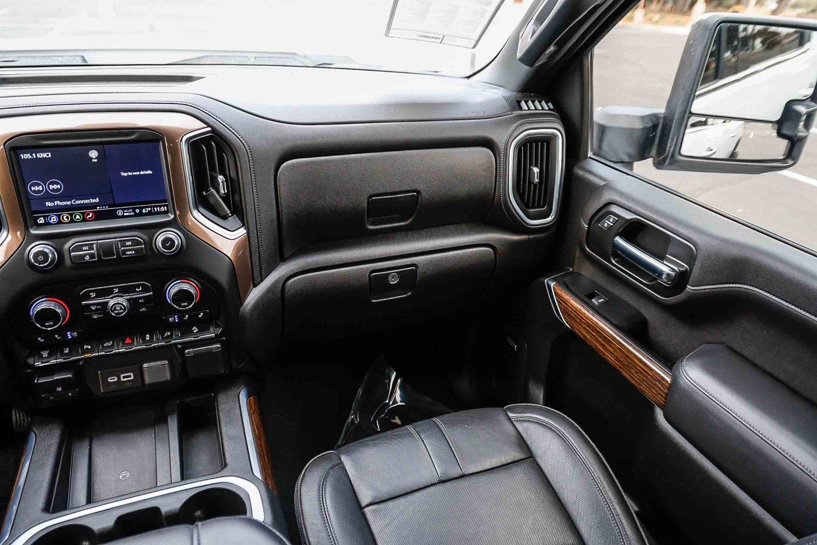 Used 2022 Chevrolet Silverado 2500 High Country w/ Safety Package II image 15