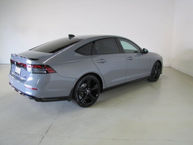 Used 2024 Honda Accord Sport image 25