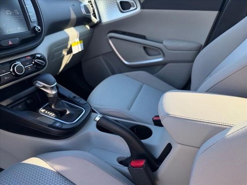 New 2025 Kia Soul LX image 15