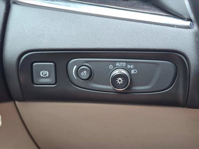 Used 2019 Buick Enclave Premium w/ Experience Buick Package FWD image 12
