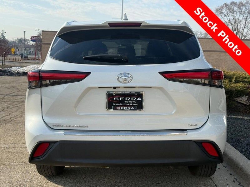 Used 2023 Toyota Highlander XLE video 3