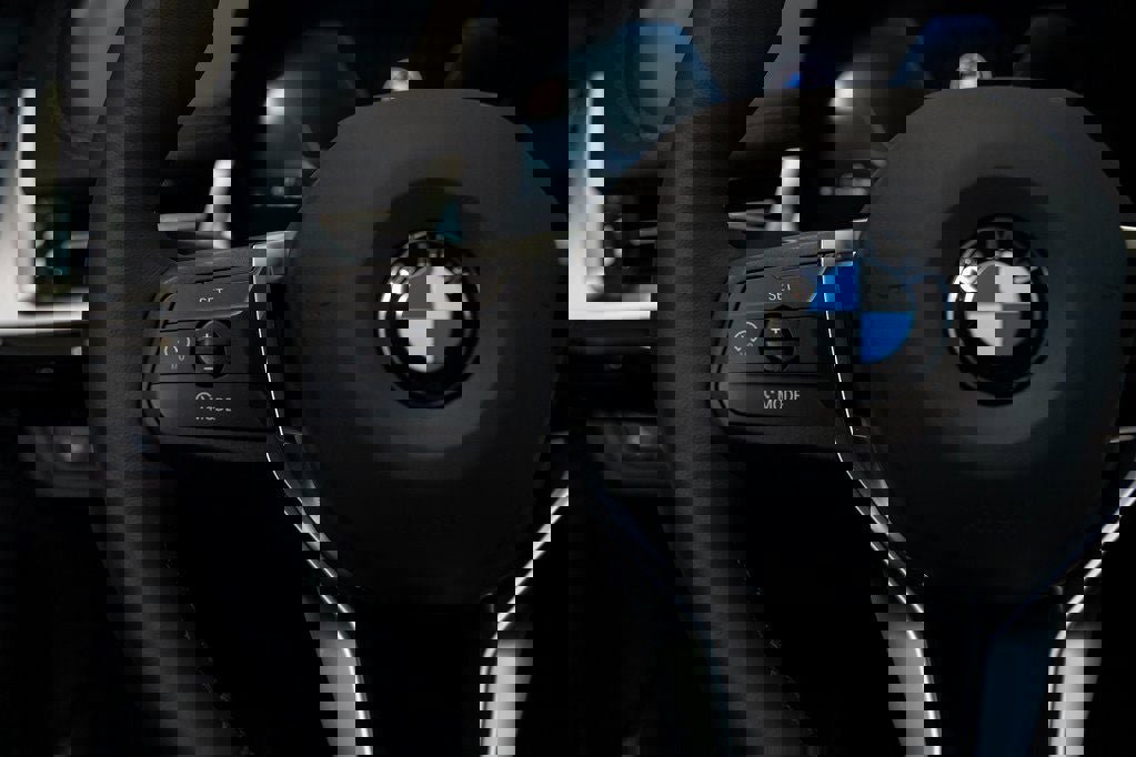 Used 2025 BMW X1 xDrive28i w/ Technology Package image 25