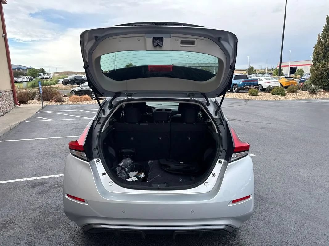 Used 2025 Nissan Leaf S FWD image 21