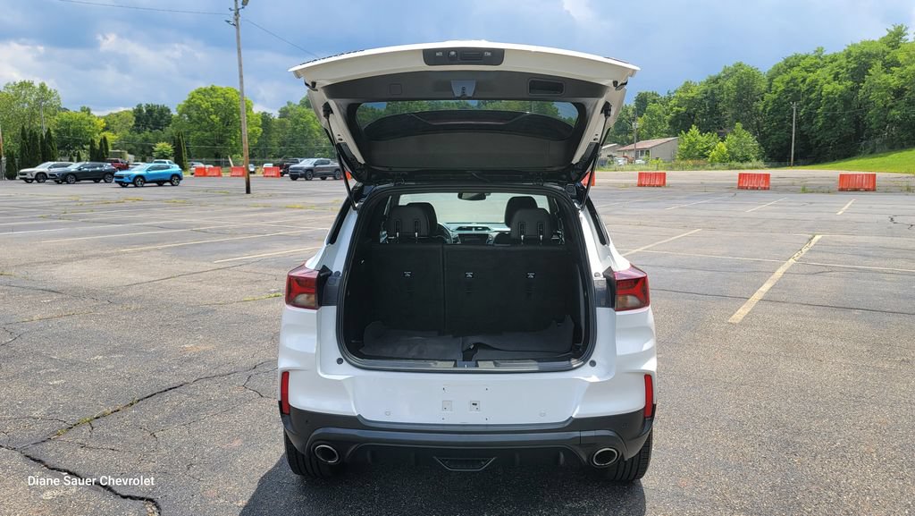 Used 2021 Chevrolet TrailBlazer RS w/ Convenience Package FWD image 11