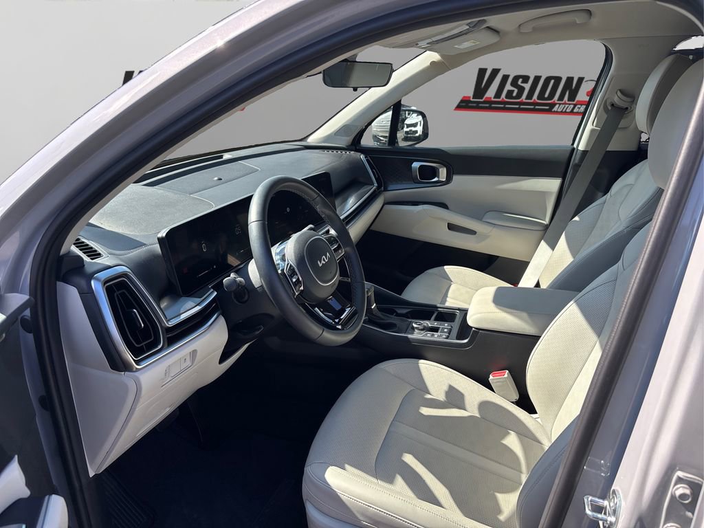Certified 2025 Kia Sorento S image 9