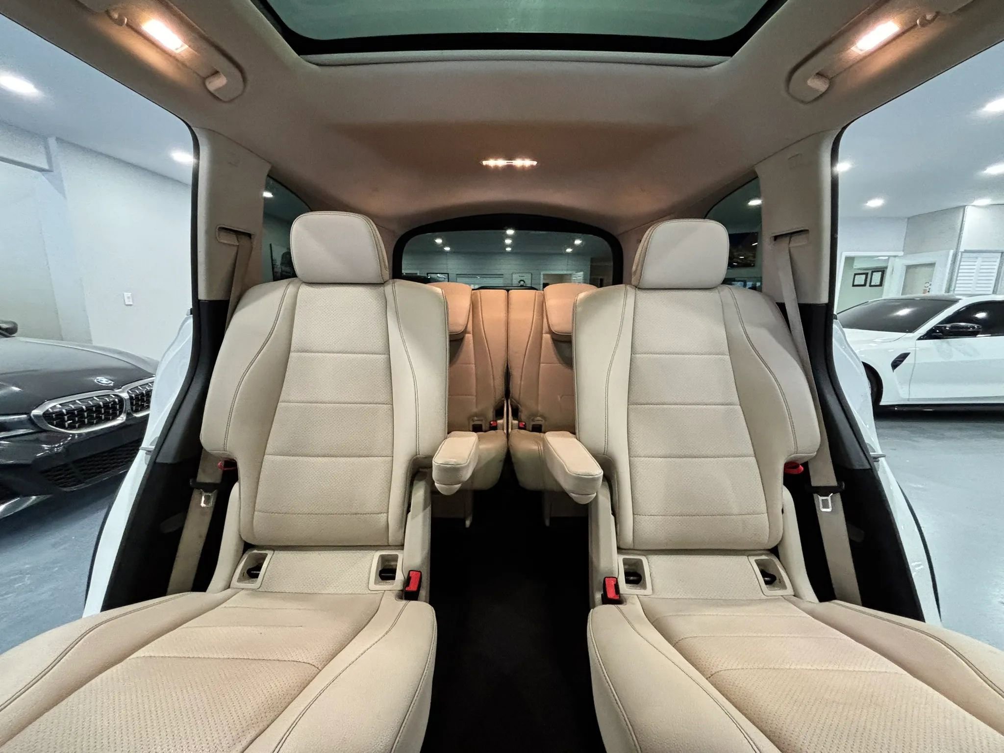 Used 2022 Mercedes-Benz GLS 450 GLS 450 4MATIC Sport Utility 4 image 22