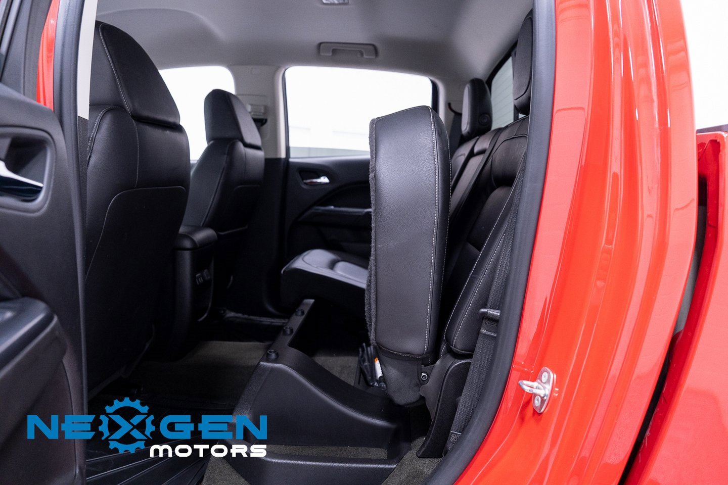 Used 2018 Chevrolet Colorado ZR2 image 38