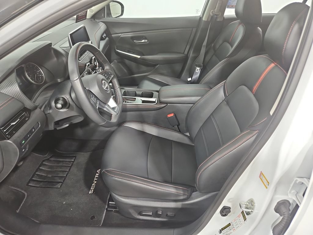 Certified 2025 Nissan Sentra SR w/ SR Premium Package FWD image 11