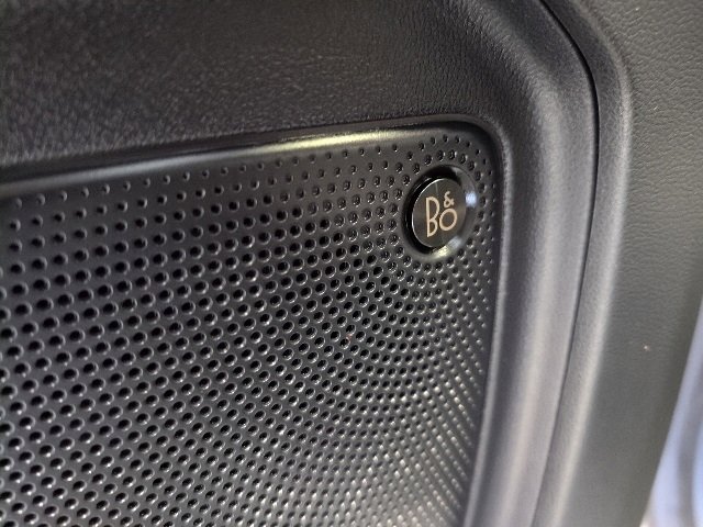 Used 2020 Ford Escape Titanium image 15