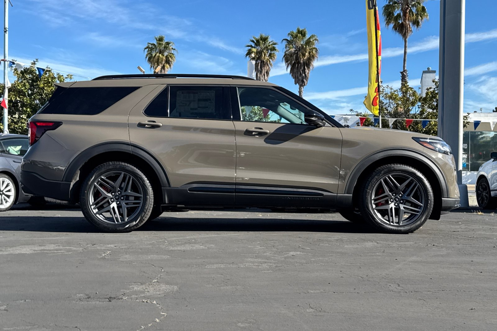 New 2026 Ford Explorer ST w/ Sun And Sound Package AWD/4WD image 2